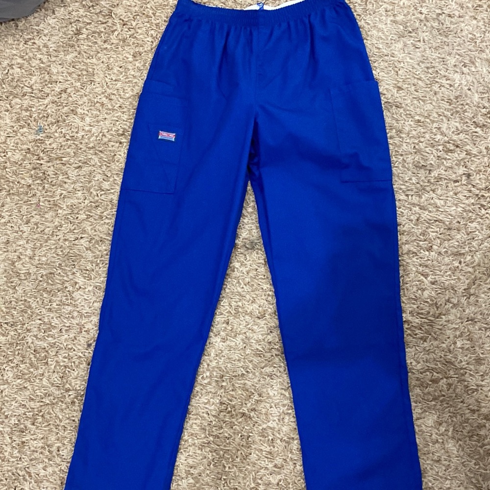Cherokee galaxy blue scrubs. Size small petite. Style 4200P